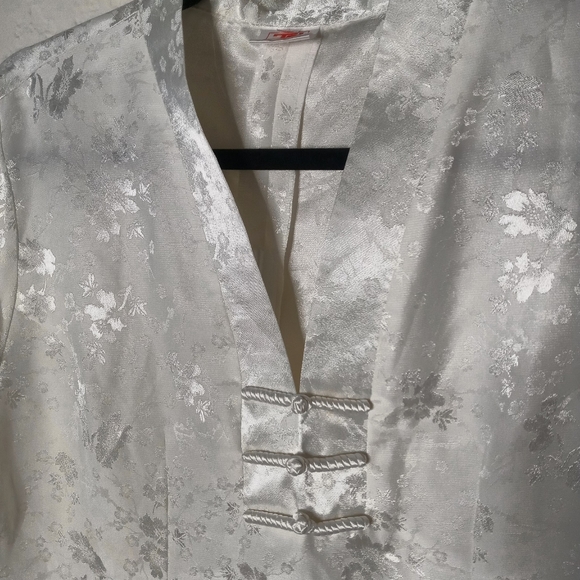 White Silk Mandarin Style Pants Set - Picture 3 of 6